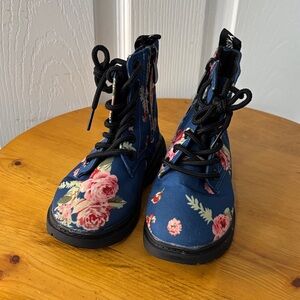 Comfy Kids Floral Blue Lace-Up Boots 28 EU (11C)